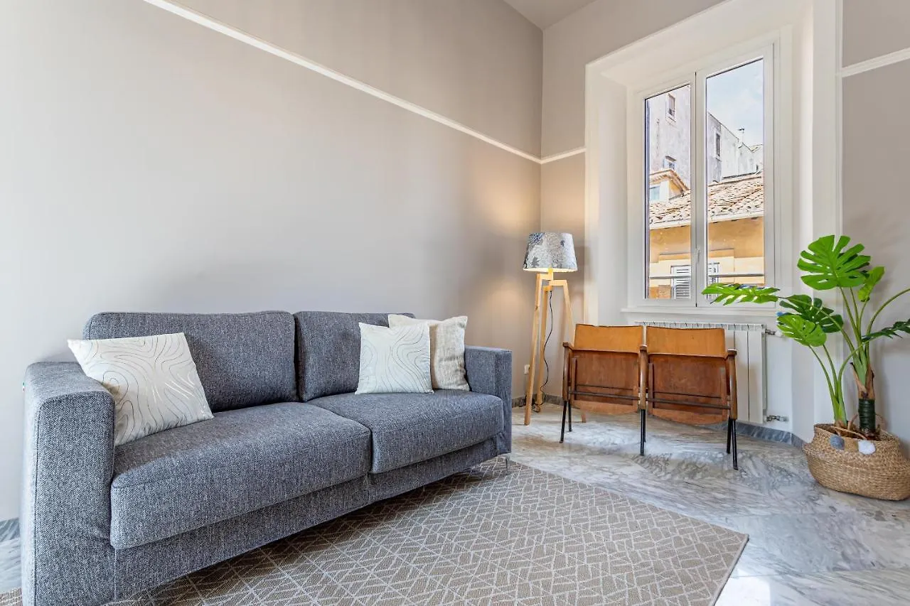 37 Monti Apartment Rome