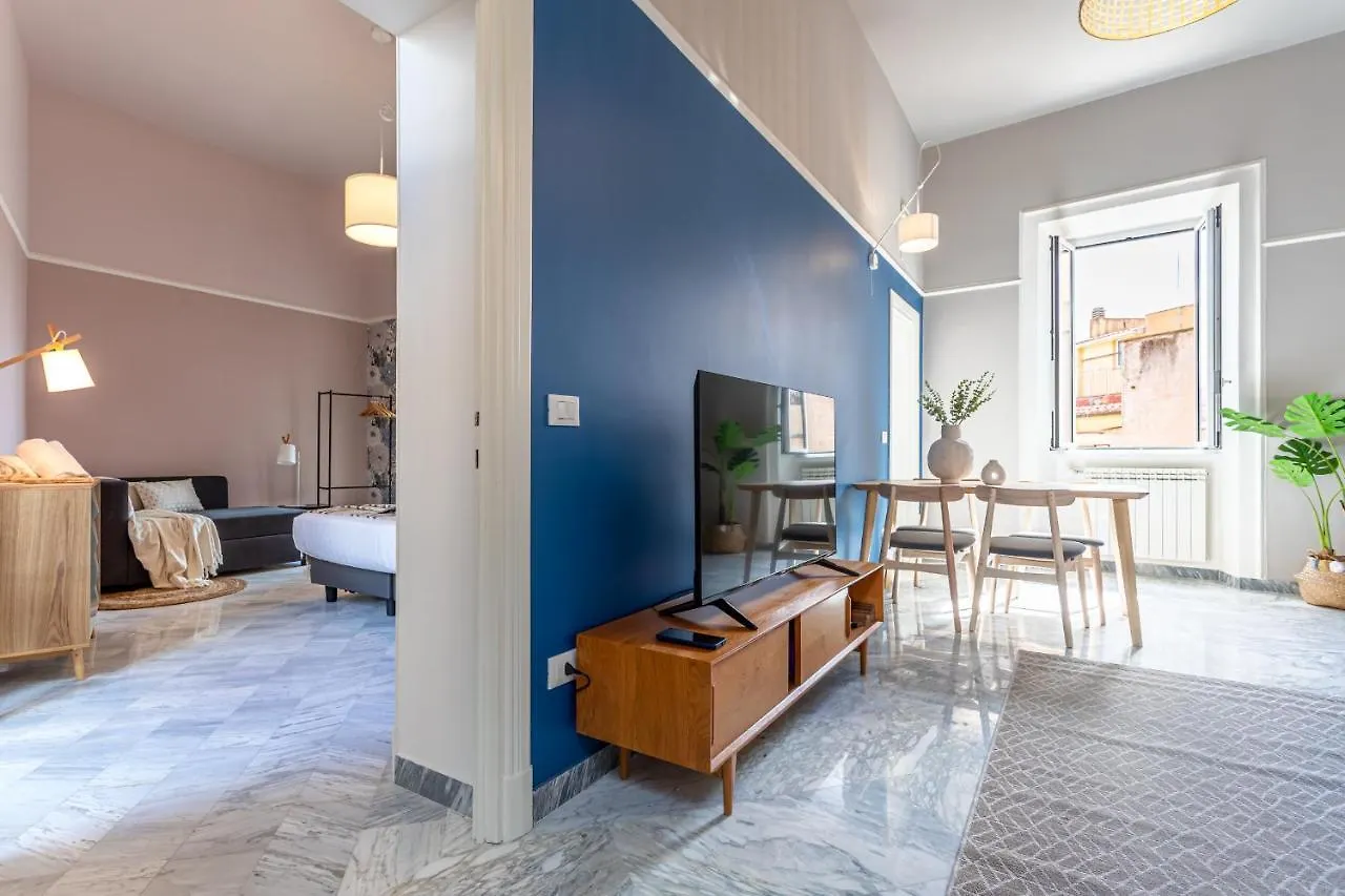 37 Monti Apartment Rome